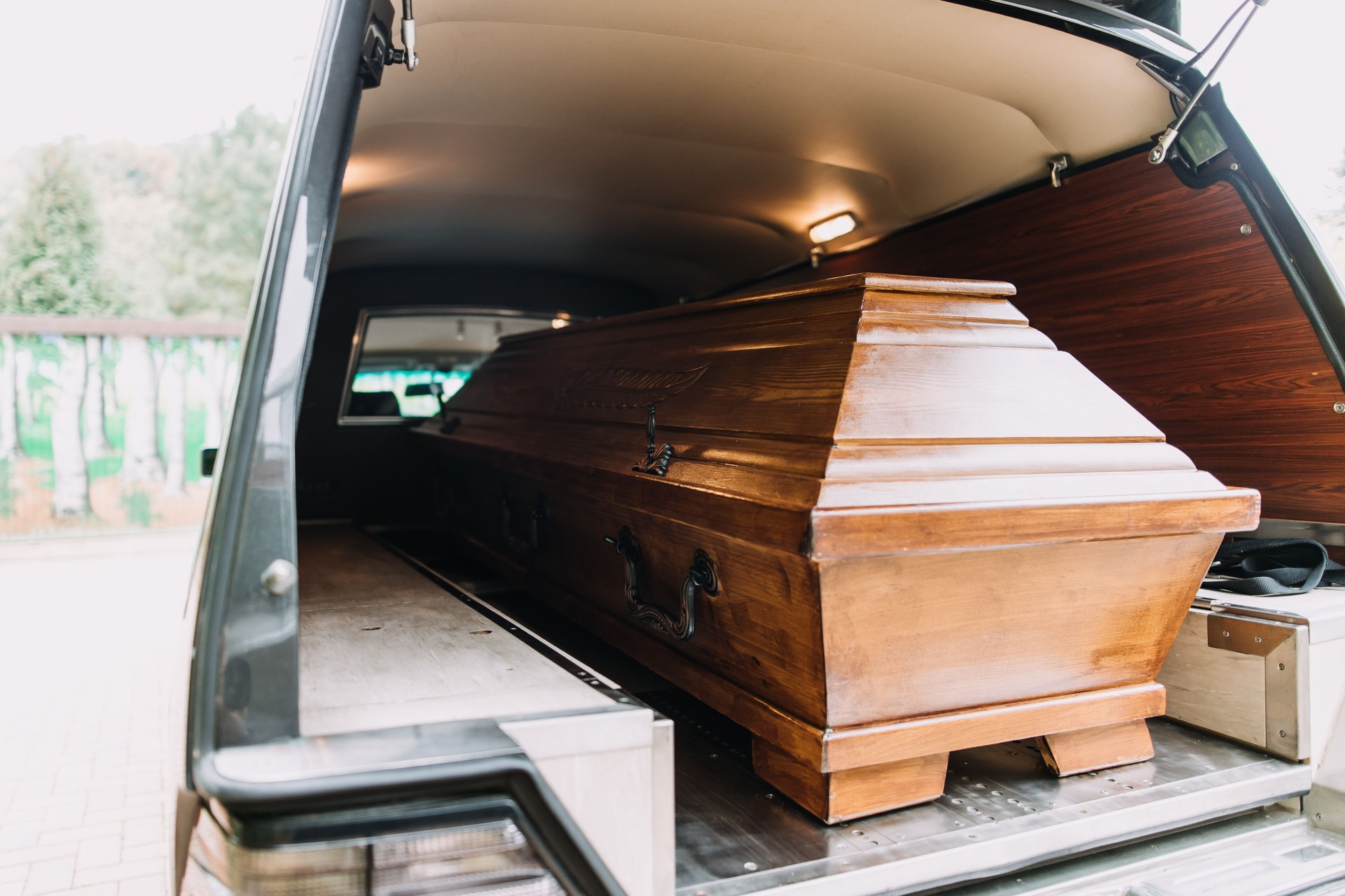 Sosire repatriere în Călărași; predare către familie/capelă și programare ceremonie.